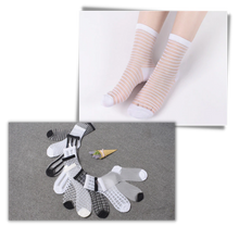 Carica l'immagine nel visualizzatore di Gallery, (10 paia) Calzini trasparenti alla moda per donne - Ozerty
